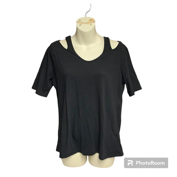 White Birch black top size XL not true to size cutouts at the neckline - Picture 1 of 6